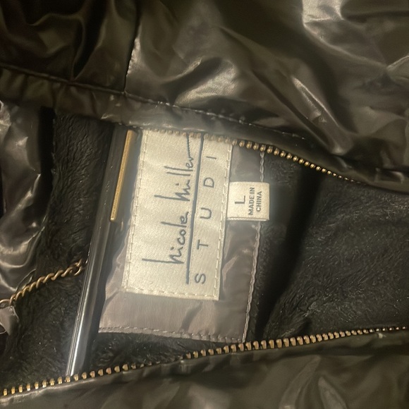 Jacket - Picture 6 of 6